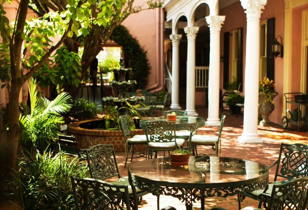 Charleston Style