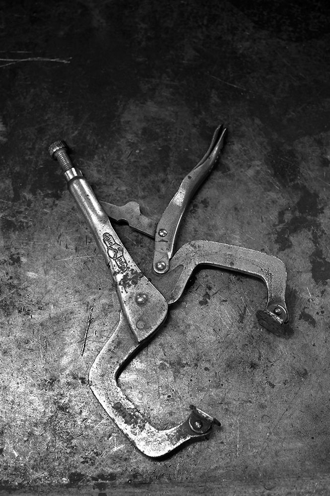Large Grip On Steel Table