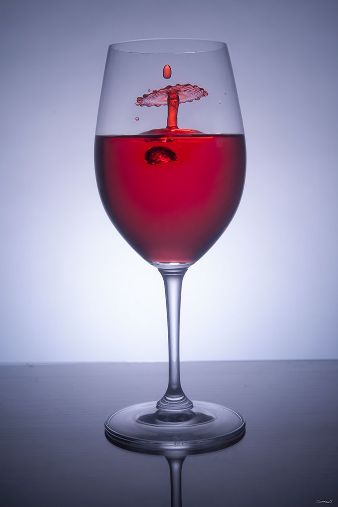 Drop Splash Wine Glass 2