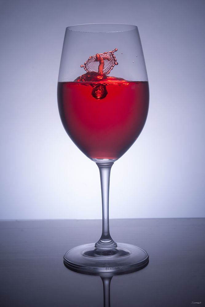 Drop Splash Wine Glass 3