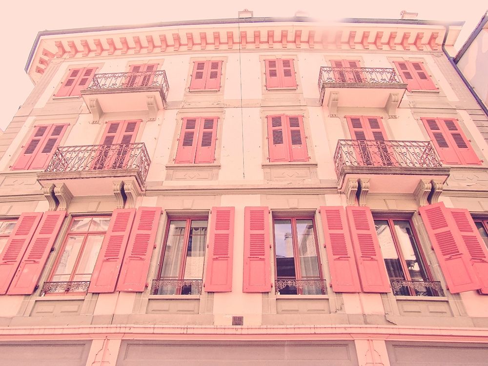 Vevey Architechture Coral