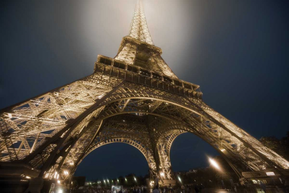 Eiffel Glow