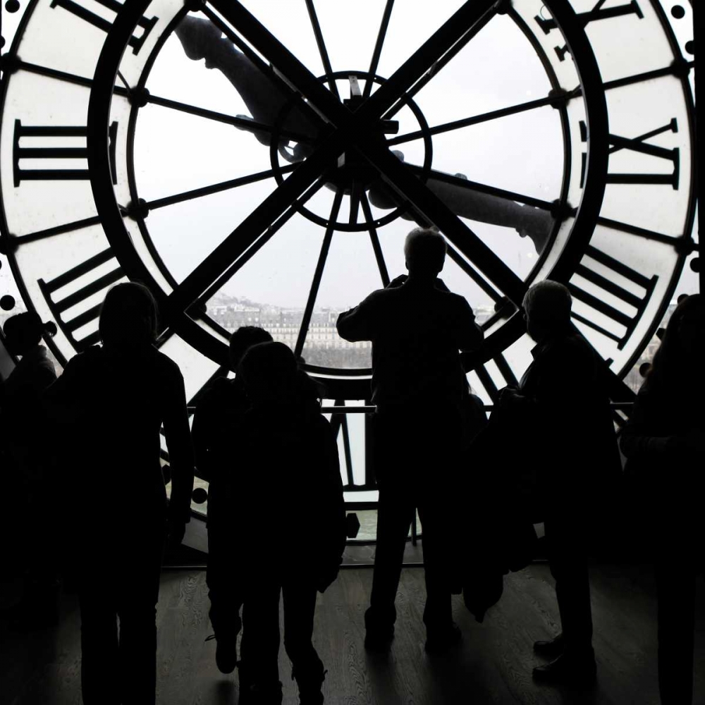 Silhouettes At Musee
