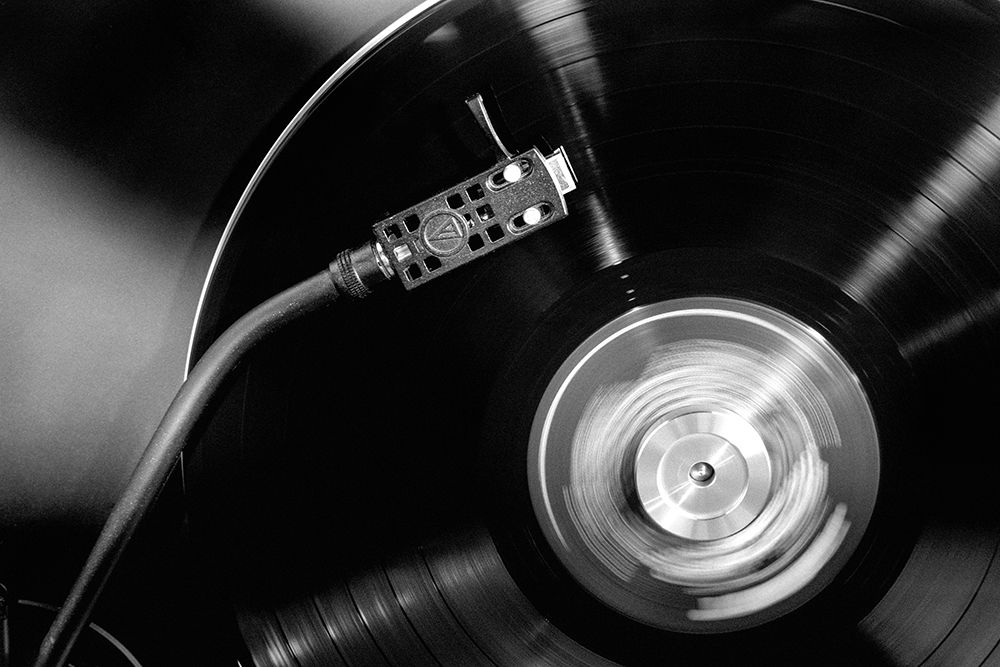 Studio III - Vinyl 002