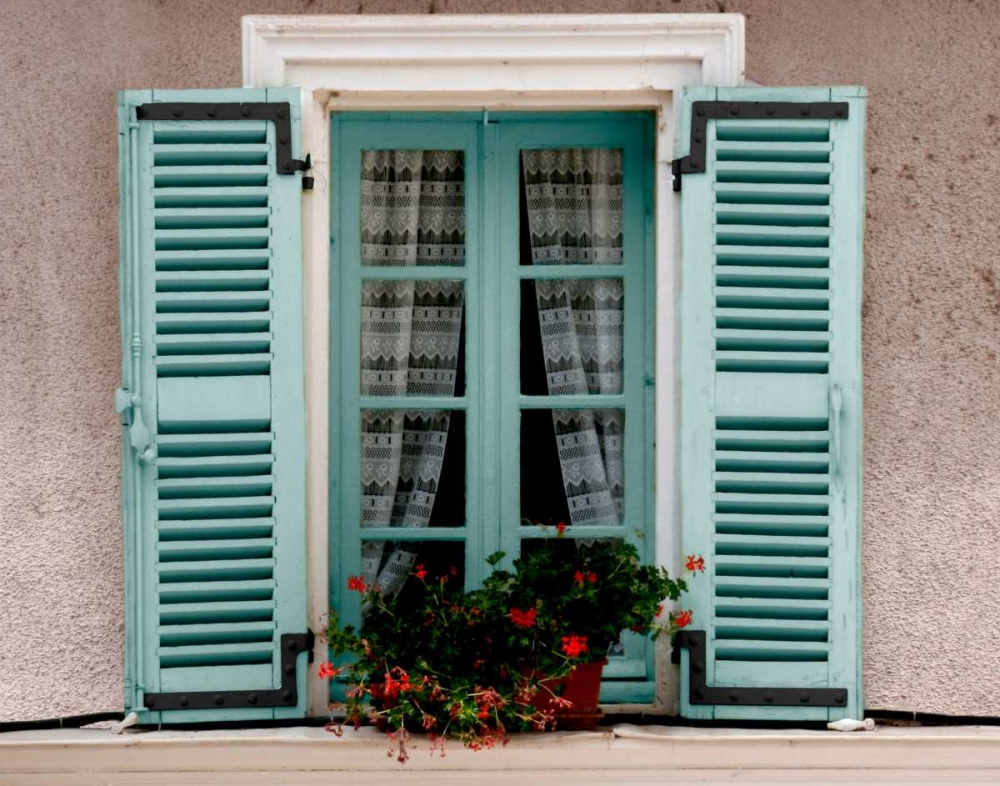 Fountain La Vacleuse Window