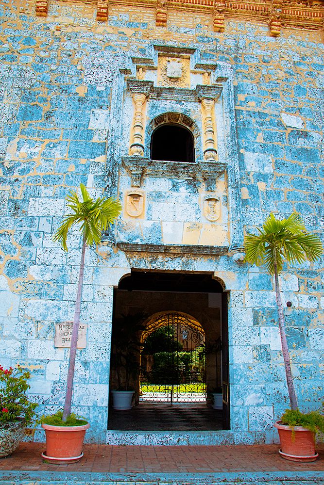 Spanish Entrance