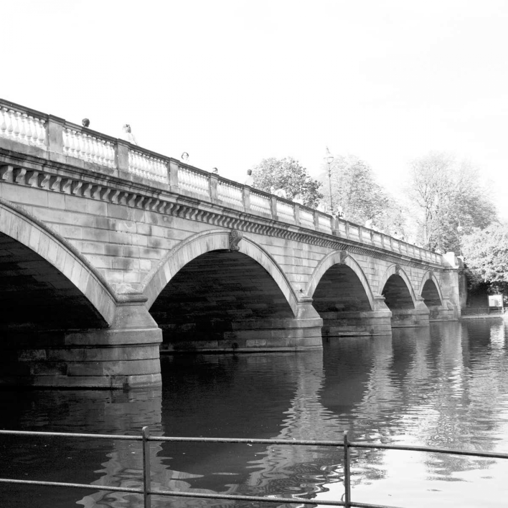 Hyde Park Bridge
