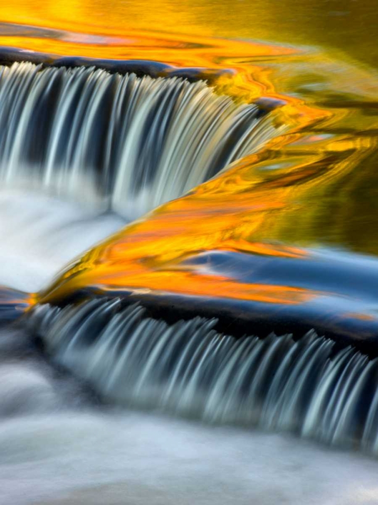Bond Falls