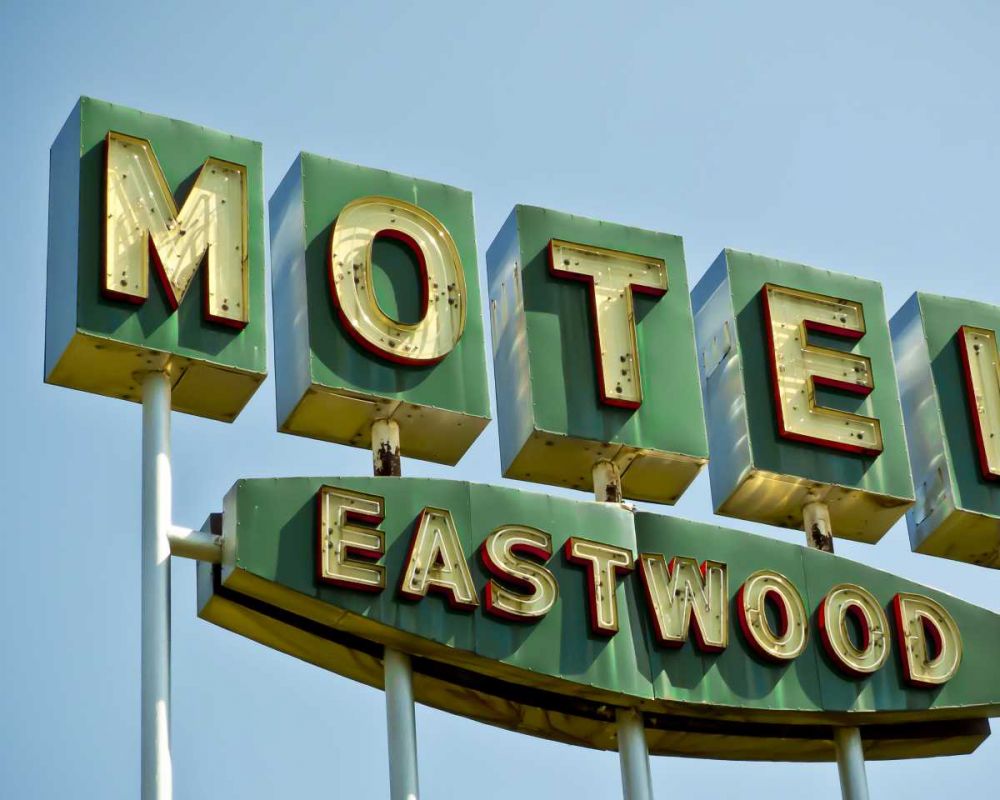 Vintage Motel III
