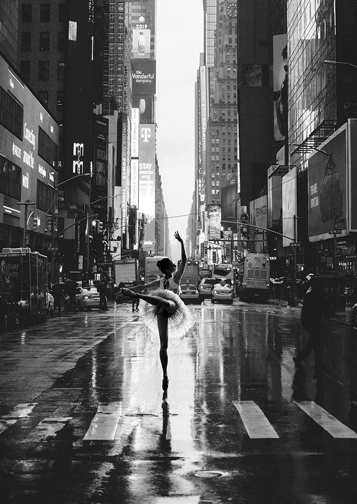 Manhattan Ballet II (BAndW)