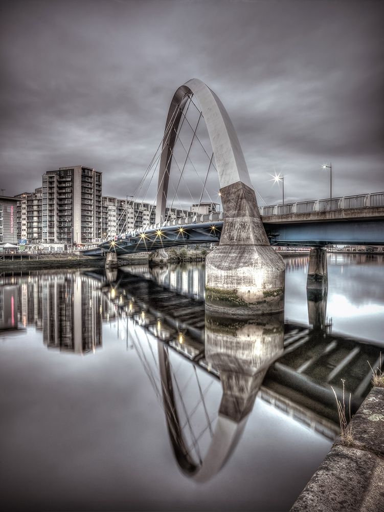 Clyde Arc bridge over river, Glasgow