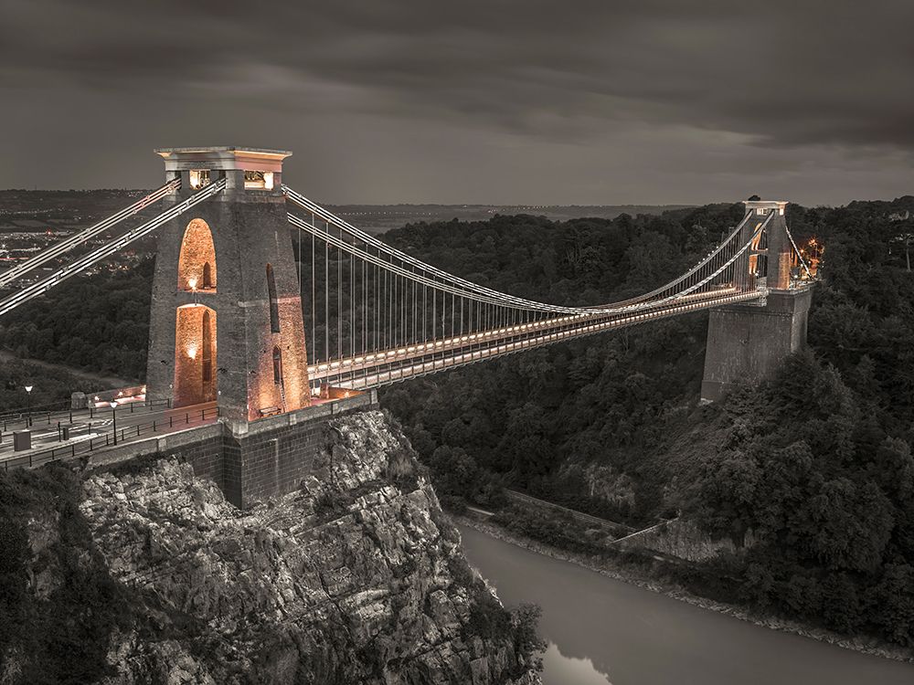 Clifton suspension bridge, Bristol, at night