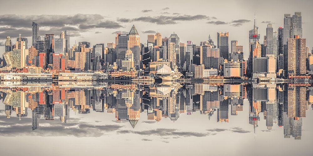 Panoramic view of Lower Manhattan skyline-New York