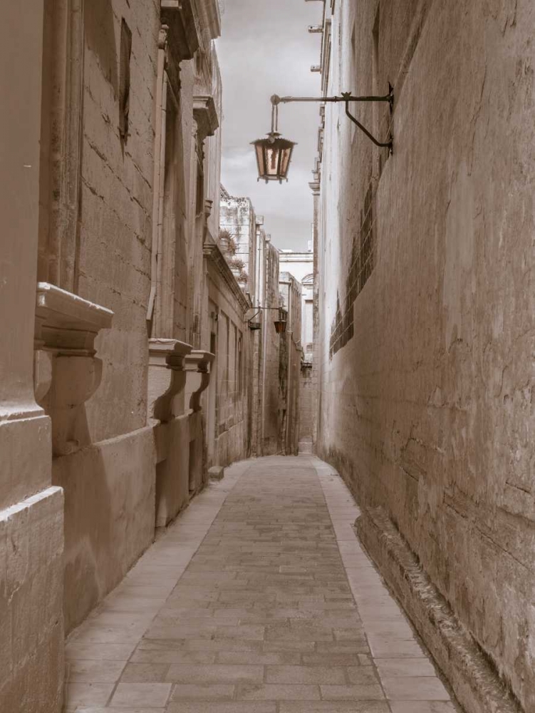Narrow street in town of Mdina, Malta