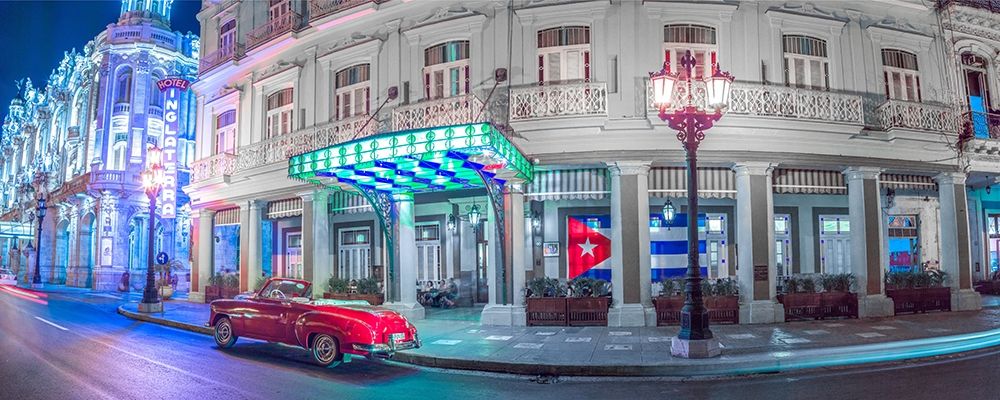Vintage car outside hotel Inglatera, Havana, Cuba, FTBR 1850