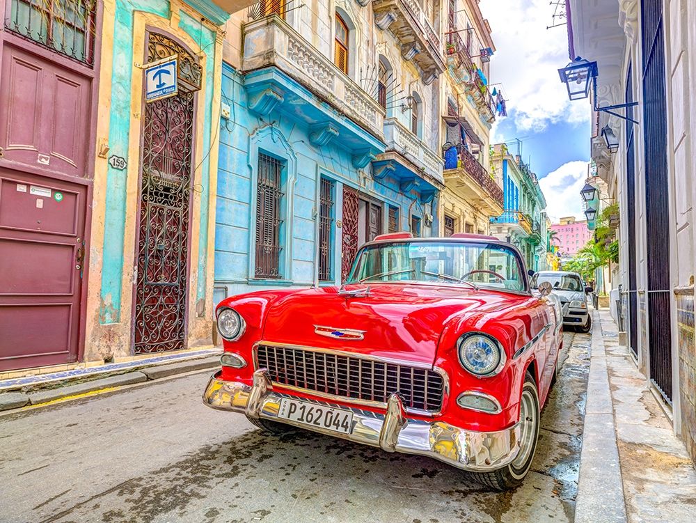 Vintage car on street of Havana, Cuba