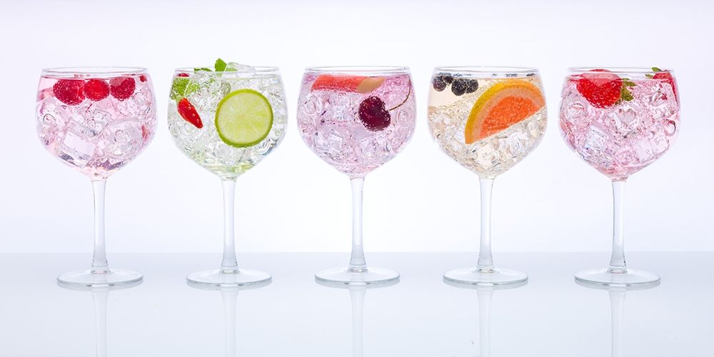 Different type of Gin glasses in a row