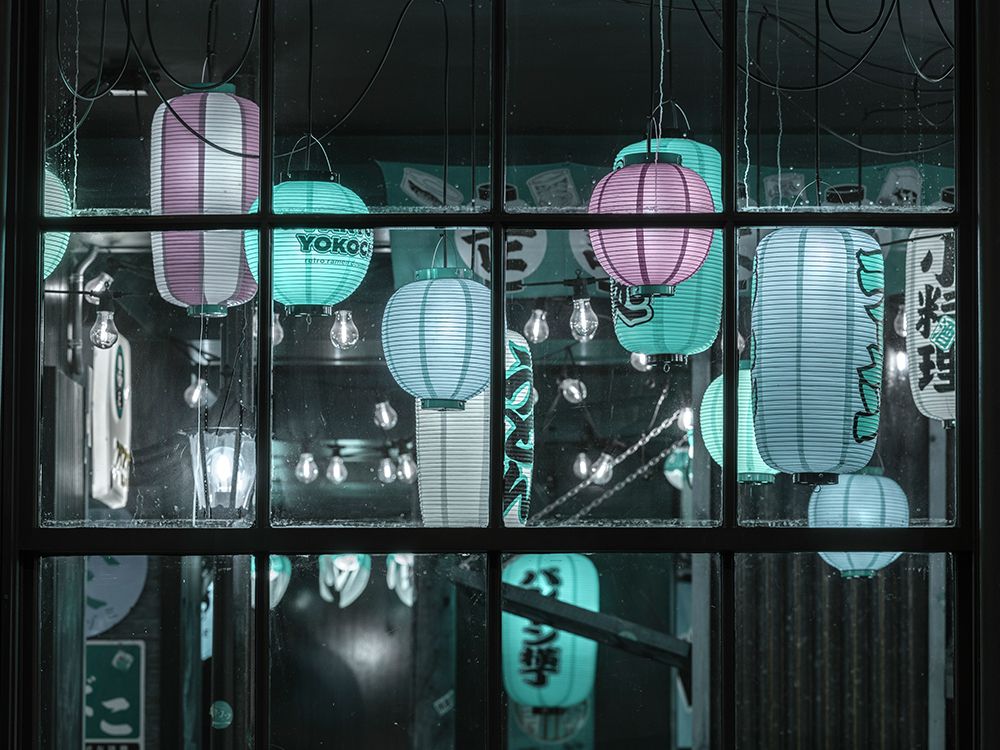 Different types of Chinese Lanterns in a shop