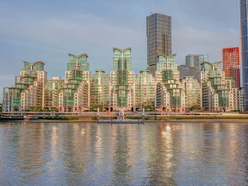 Vauxhall House, Riverside luxury apartment in London