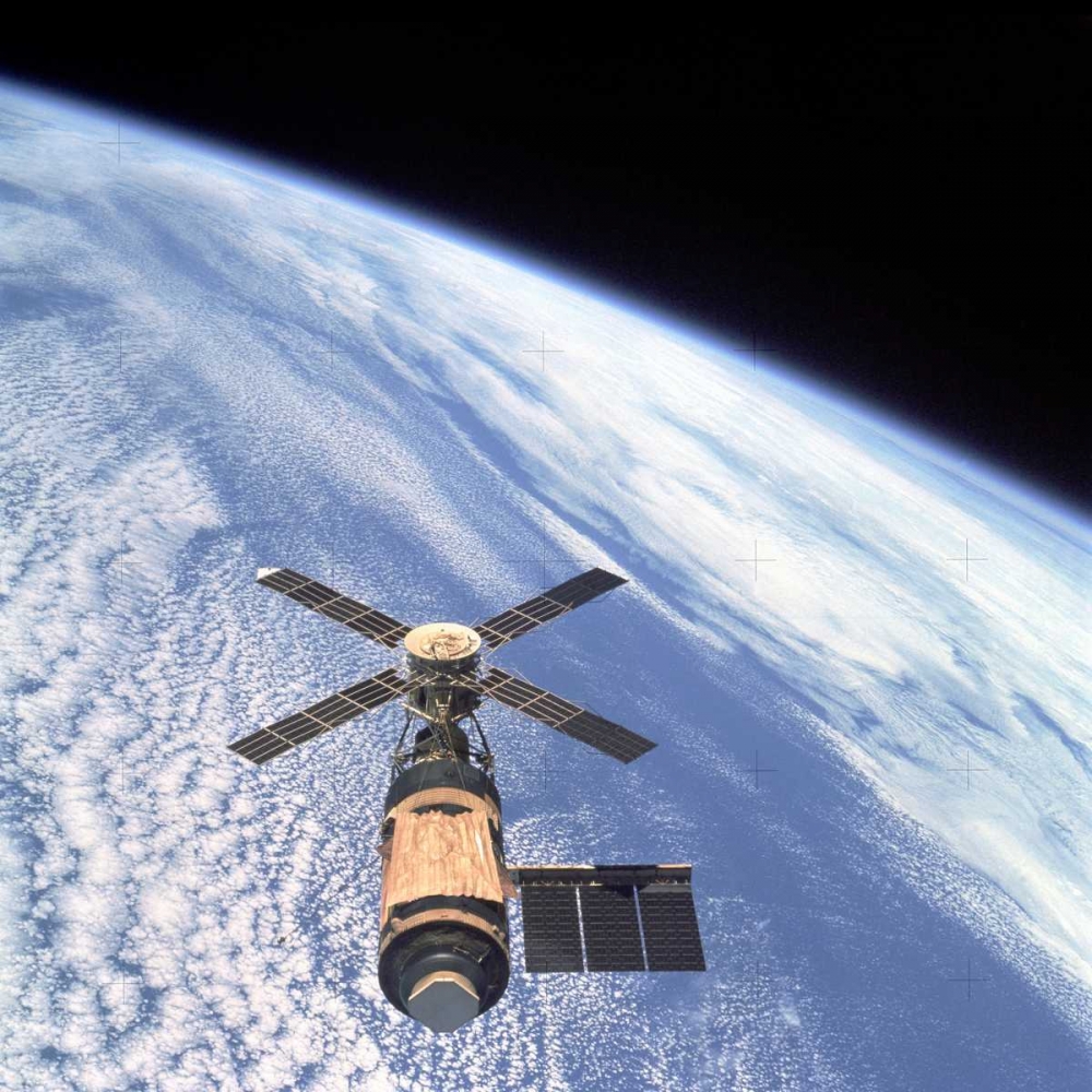 Skylab Orbital Workshop, viewed from Skylab 4 CSM, 1974