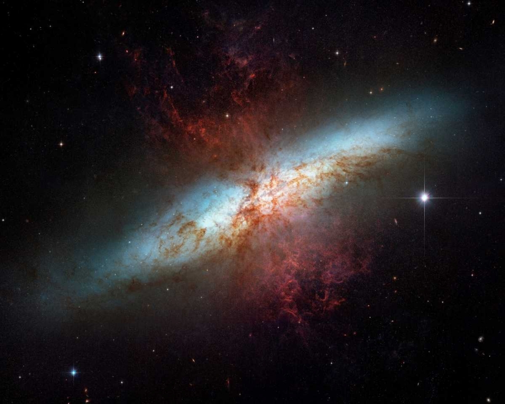 M82 - Starburst Galaxy