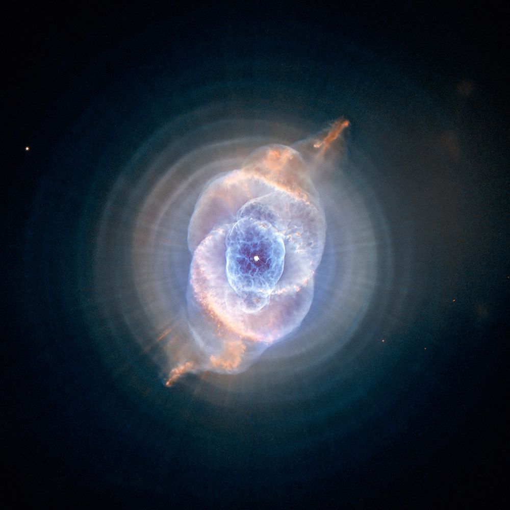 Cats Eye Nebula, NGC 6543, May 4 2002