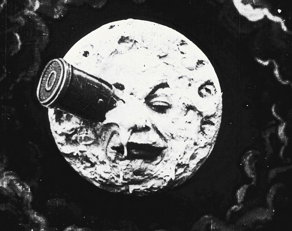 A Trip To The Moon - Landing