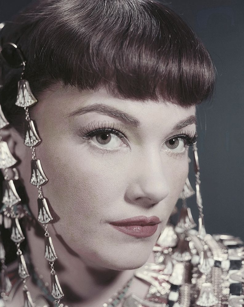 Anne Baxter