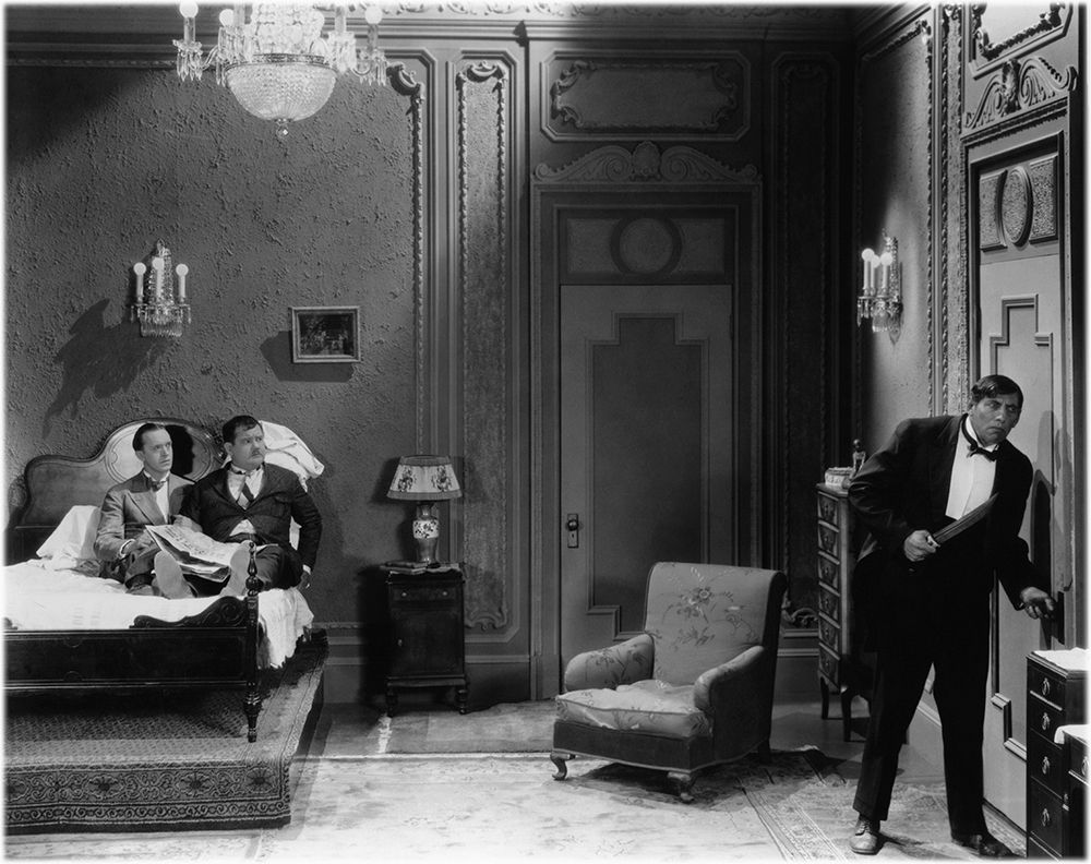 Laurel and Hardy - Do Detectives Think, 1927