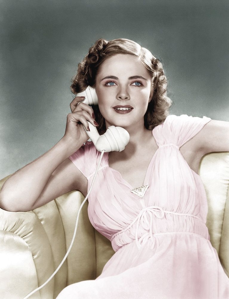 Kay Aldridge with Telephone