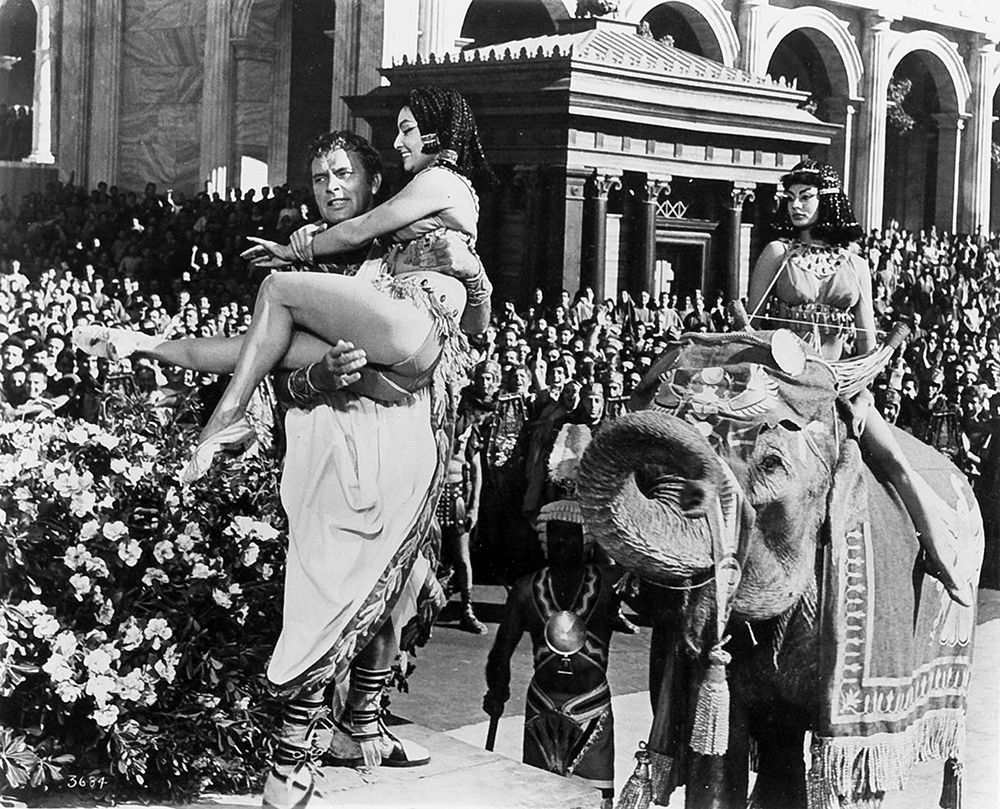 Elizabeth Taylor - Cleopatra