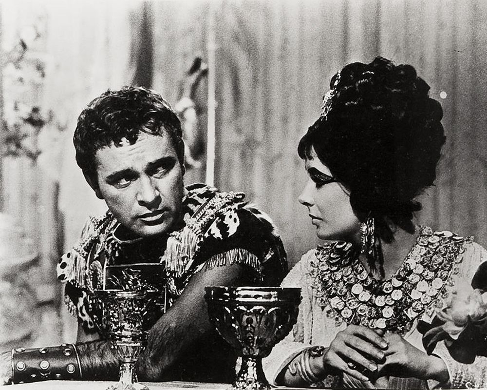 Elizabeth Taylor - Cleopatra
