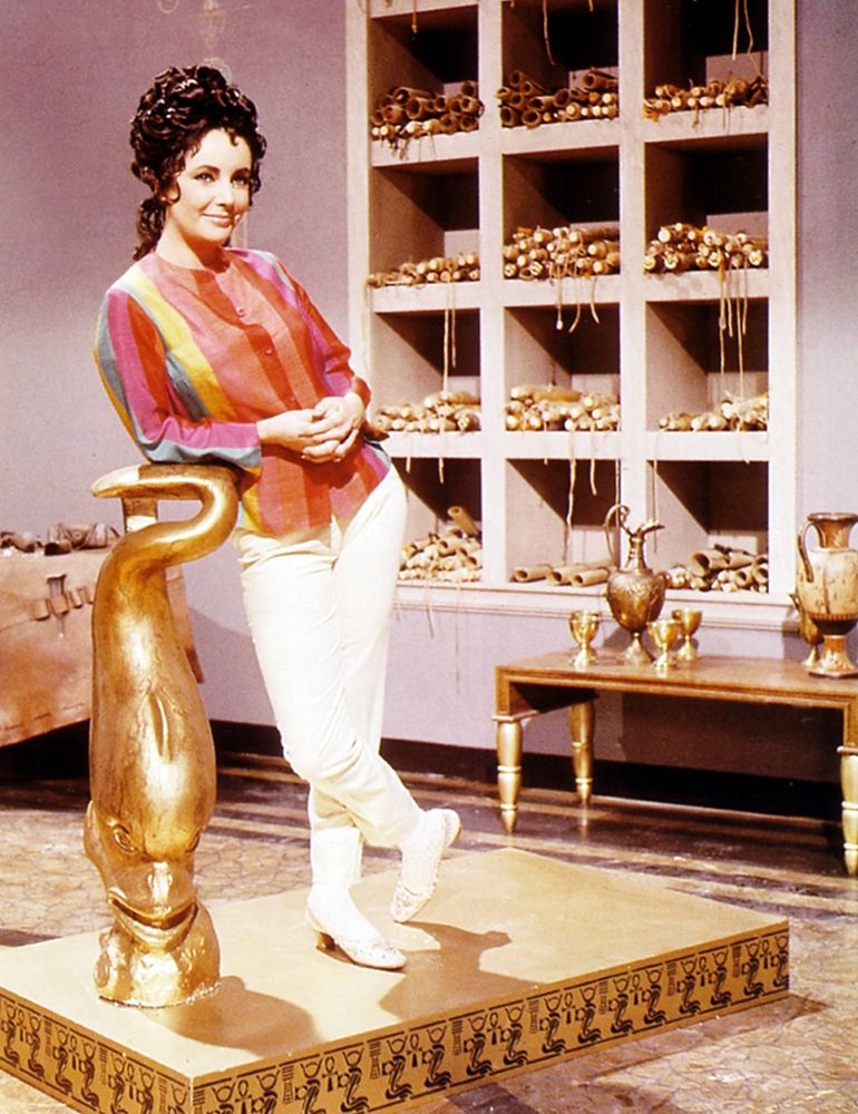 Elizabeth Taylor - Cleopatra - On Set in Street Clothes