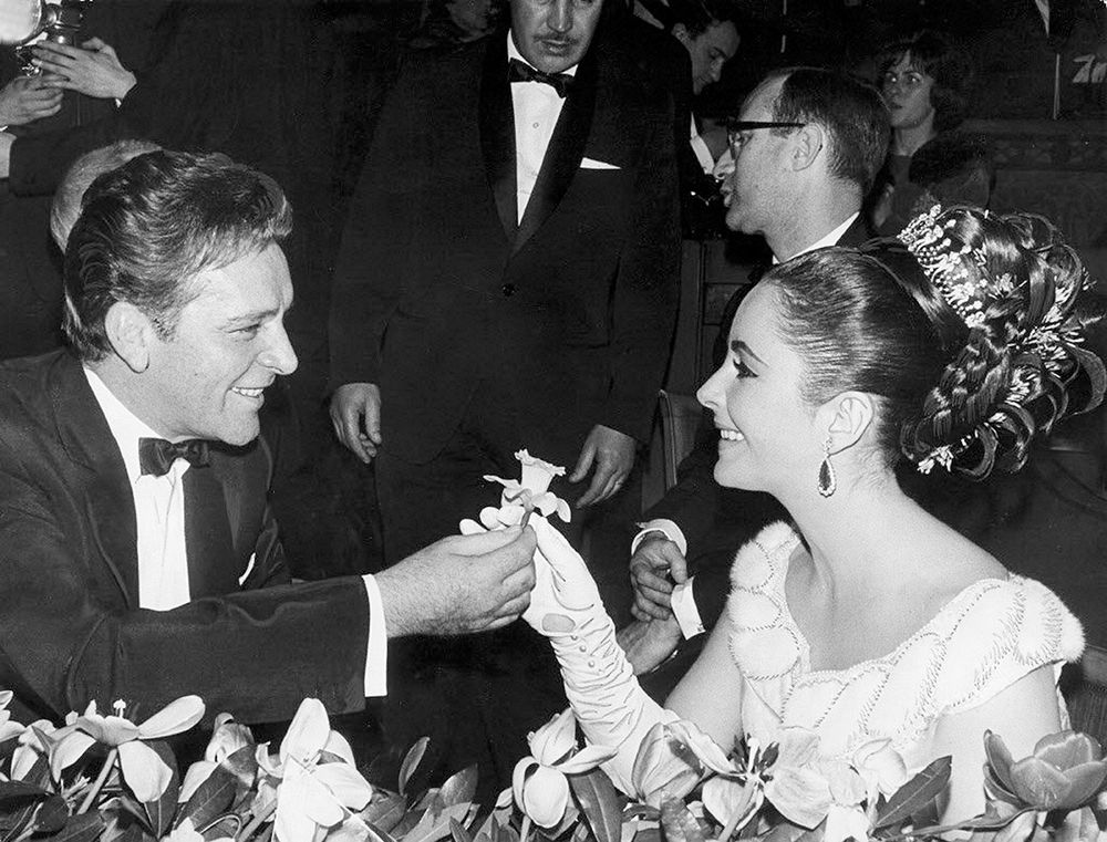 Elizabeth Taylor and Richard Burton