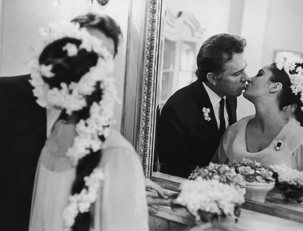 Elizabeth Taylor and Richard Burton in 1964