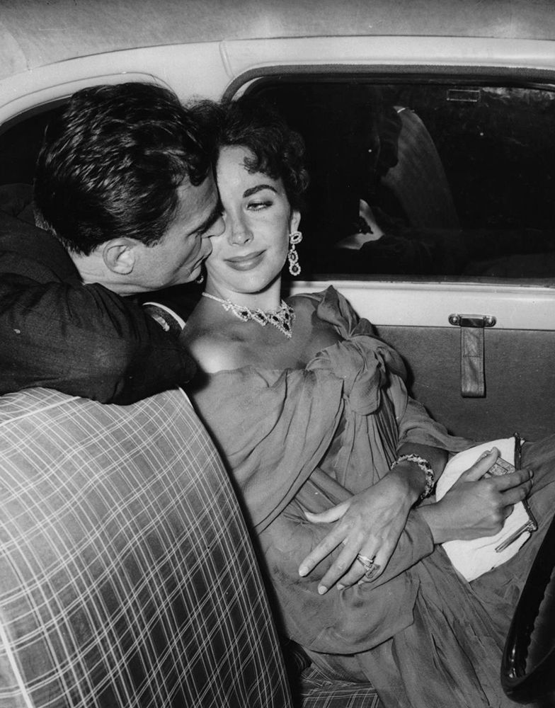 Elizabeth Taylor and Richard Burton