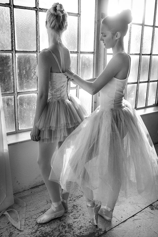 Ballet Dancers preparation ...