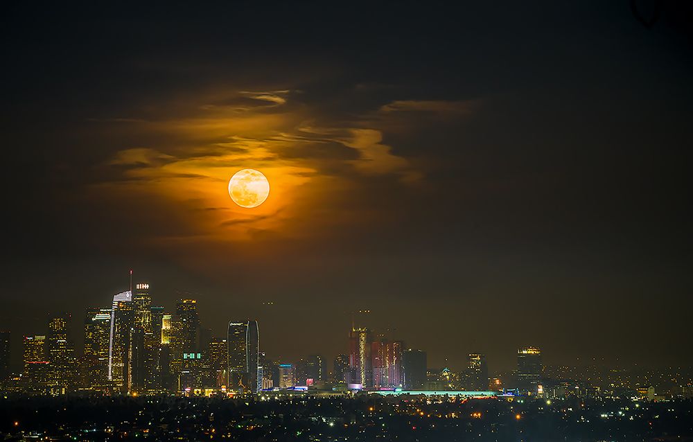 Super Blue Bloody Moon