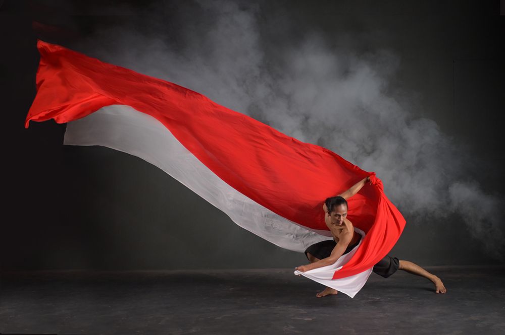 Dance Of Red And White Cloths