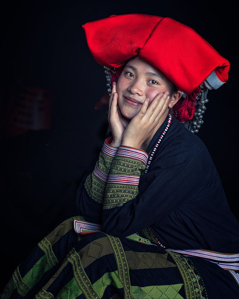 Red Dao Girl
