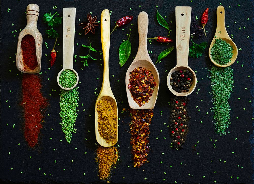 The power and beauty of spices .