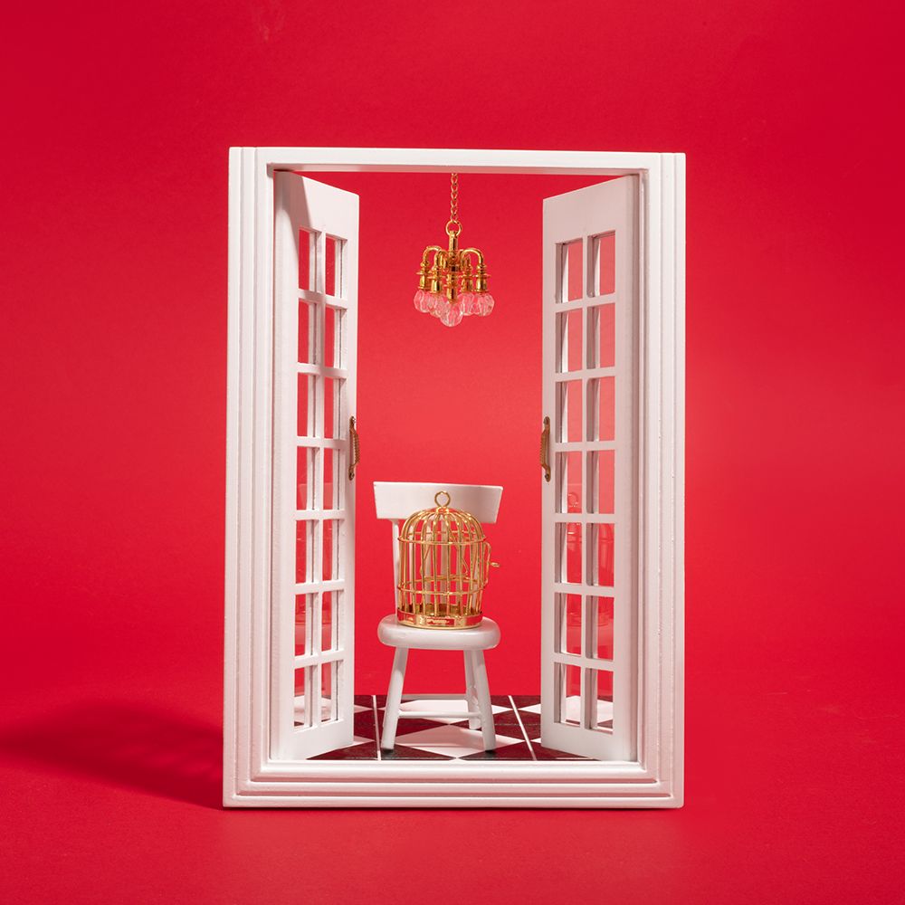 Golden Cage.Q