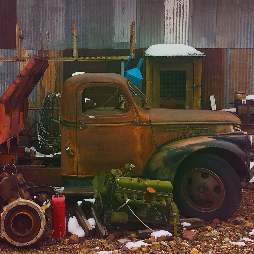 Junkyard B: Color