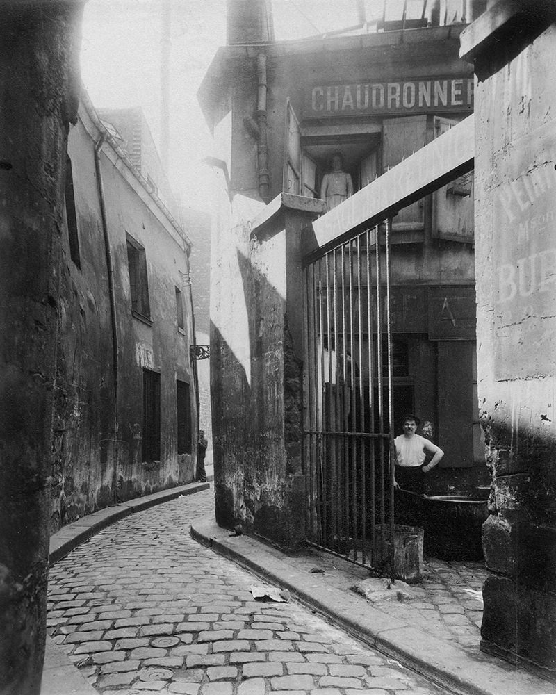 Paris, 1911 - Metalworkers Shop, passage de la Reunion