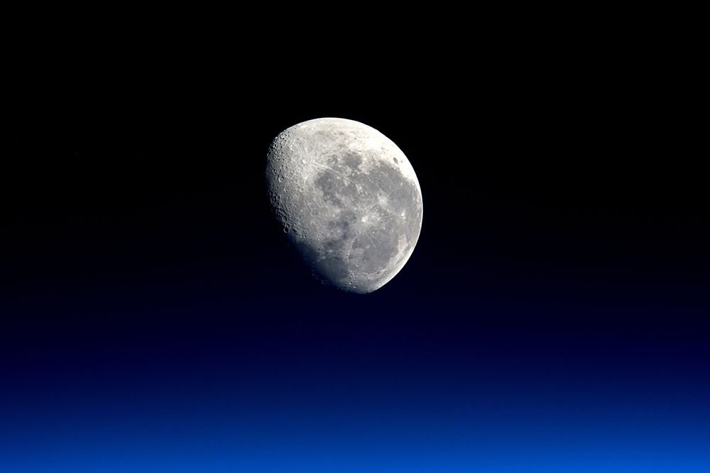 Moonset Viewed From the International Space Station