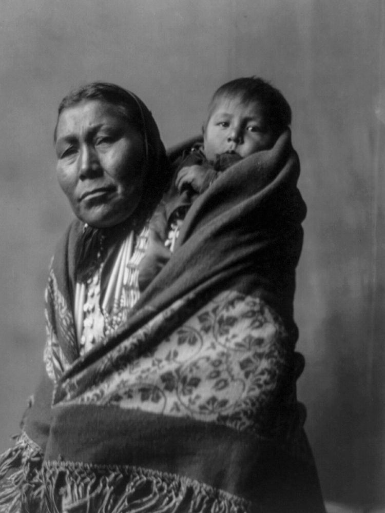 Hidatsa mother