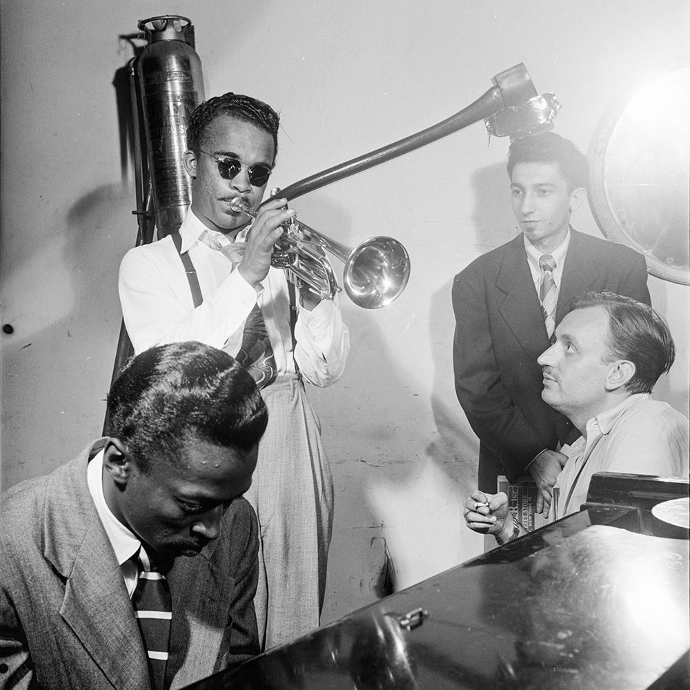 Howard McGhee-Brick Fleagle and Miles Davis-1947