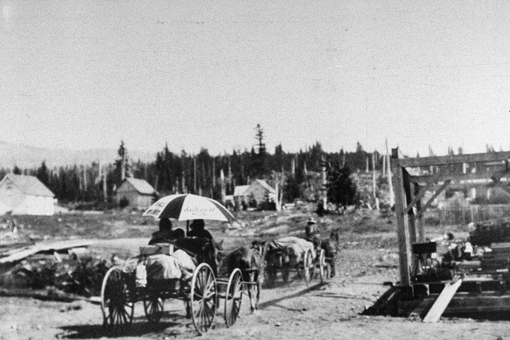Indians Return from Hop Fields