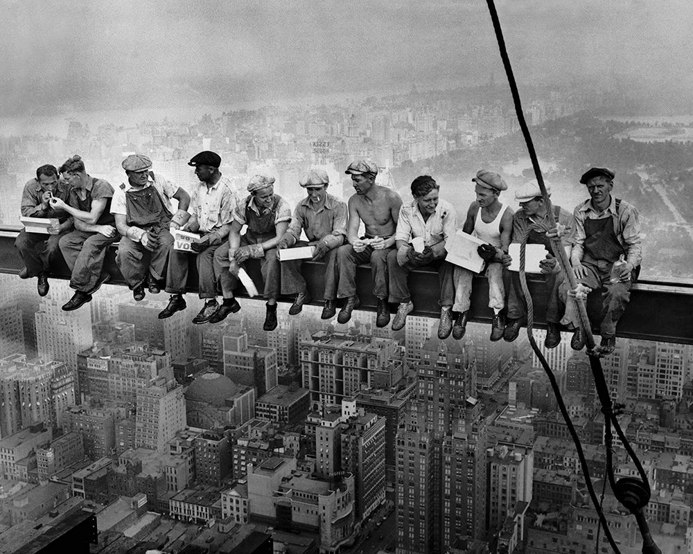 Lunch atop a Skyscraper