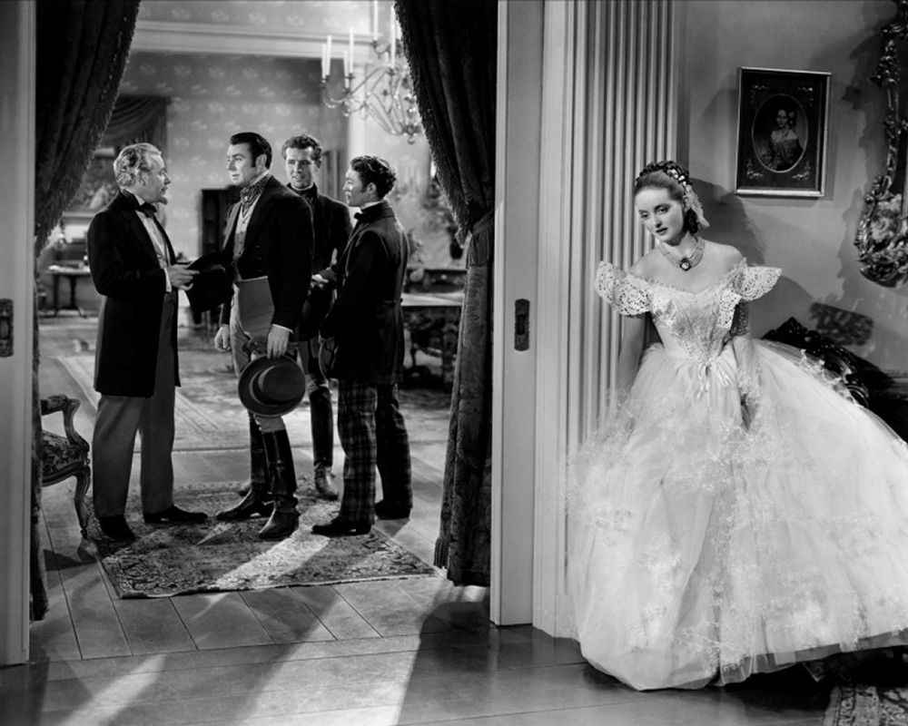 Bette Davis in the 1938 film Jezebel 2